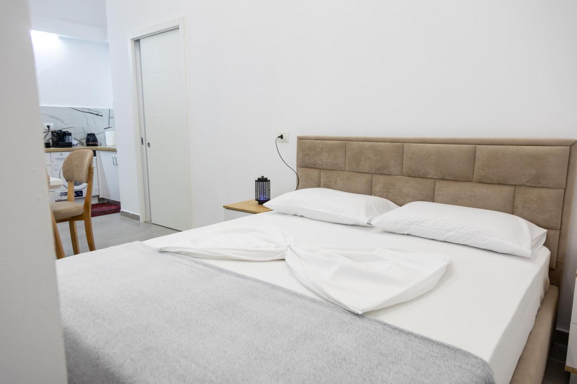 Free Parking Sudio Tirana Apartment Exterior photo